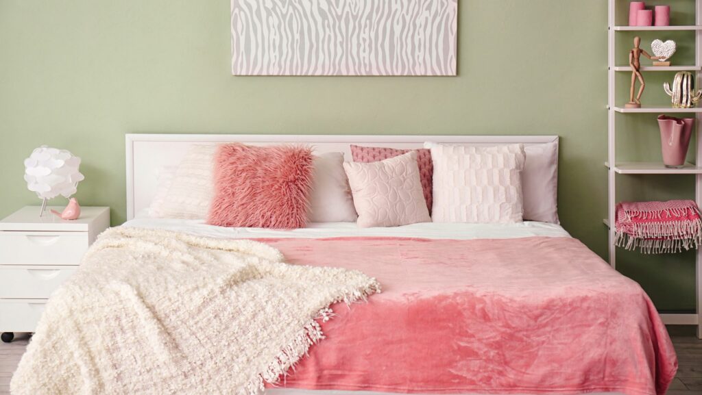 pink home decor accessories